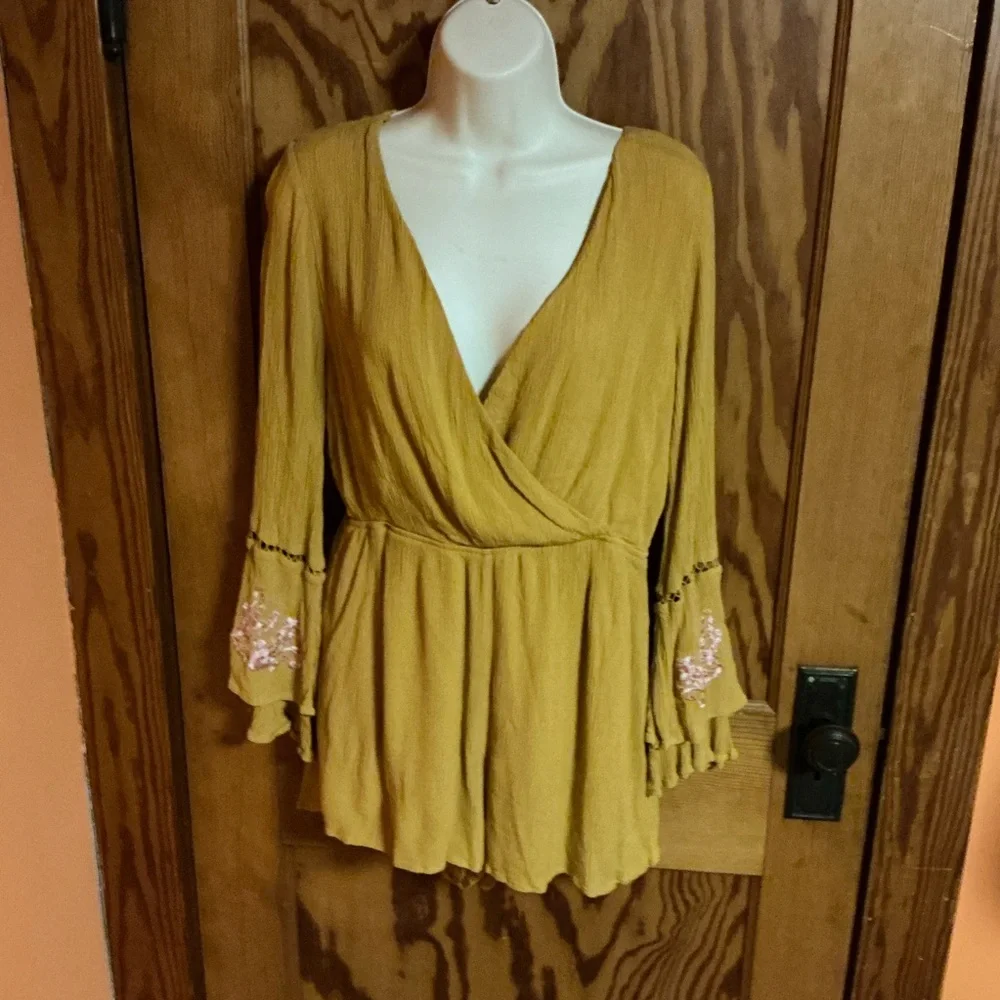 Miami Gold Boho Long Sleeve V Neck Romper - Picture 7 of 11